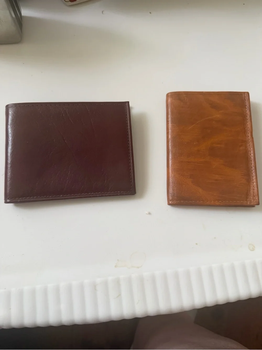 Vintage Men's Brown Leather Bi-Fold Wallet